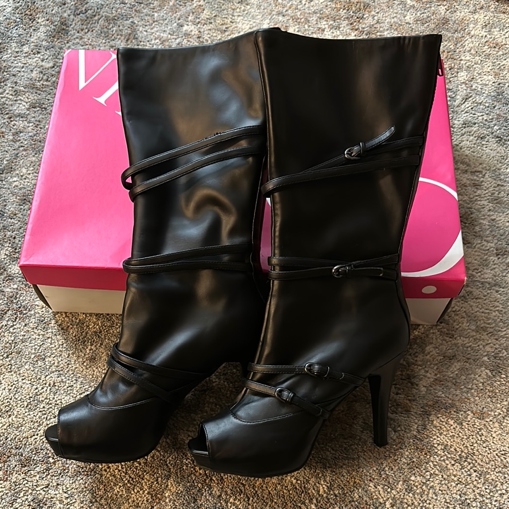 Wine & Co. Black Peep-Toe Heeled Boots